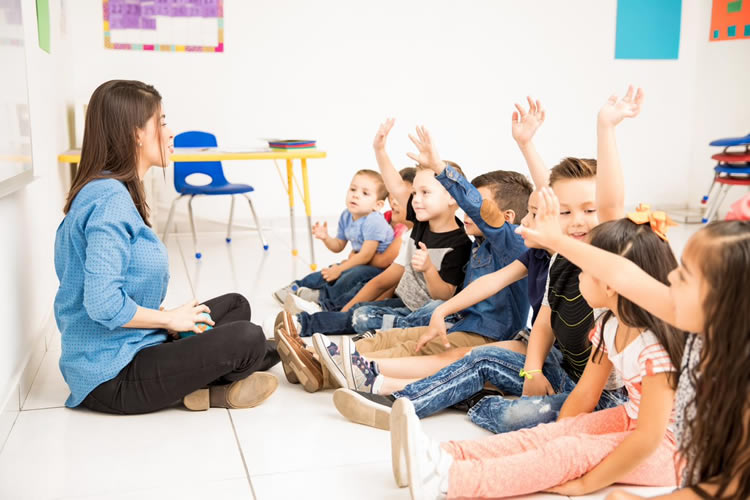 Vacante para maestro de educación infantil y primaria