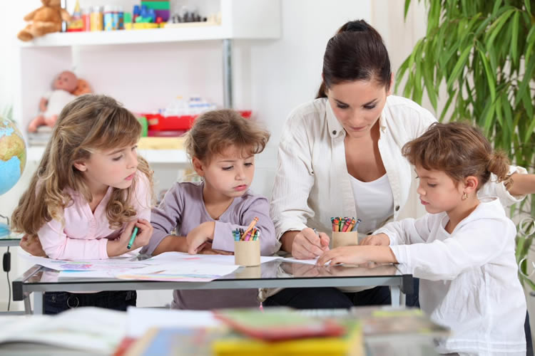 Empleo como maestro de educación infantil